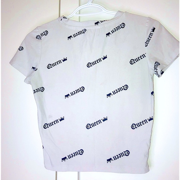 QUEEN 👑 T-shirt - Picture 2 of 2